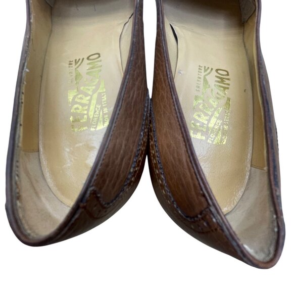 Salvatore Ferragamo Women’s Brown Leather Tassel Design Heeled Loafers Size 8.5 - Picture 6 of 9